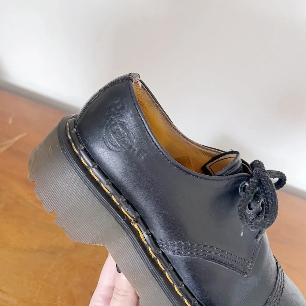 Dr Martens • vintage 8266 black leather platform shoes oxford chunky sole MIE